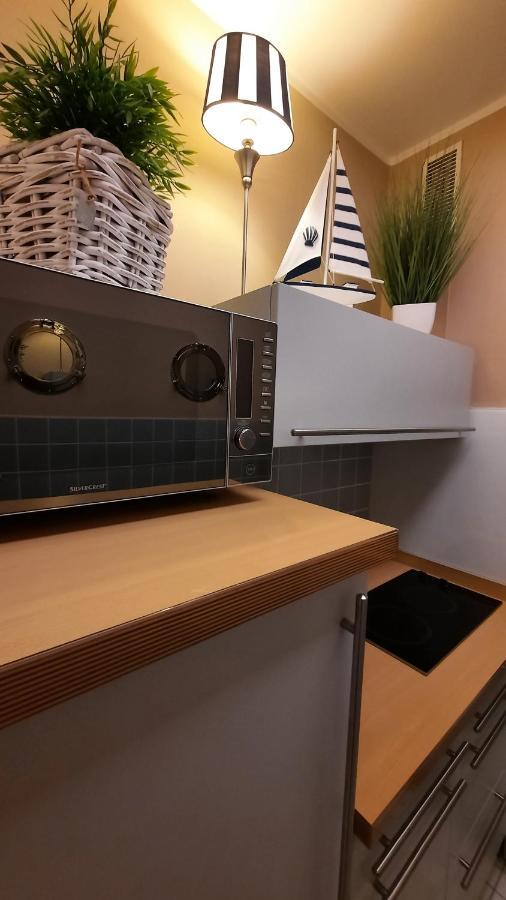 Ferienwohnung Wattkieker 比苏姆 外观 照片