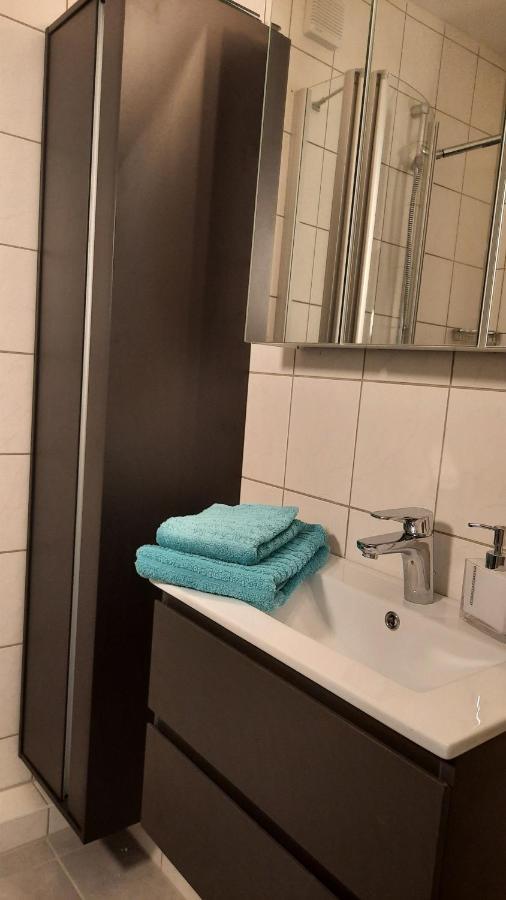 Ferienwohnung Wattkieker 比苏姆 外观 照片